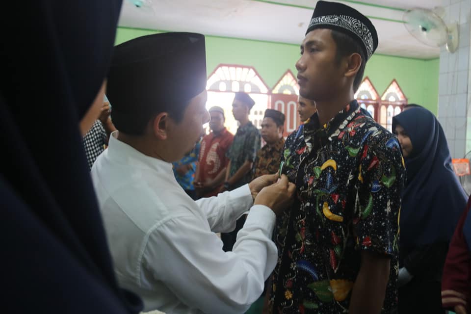  Wakil Wali Kota Bengkulu Dedy Wahyudi saat melantik Risma Al-Falah.