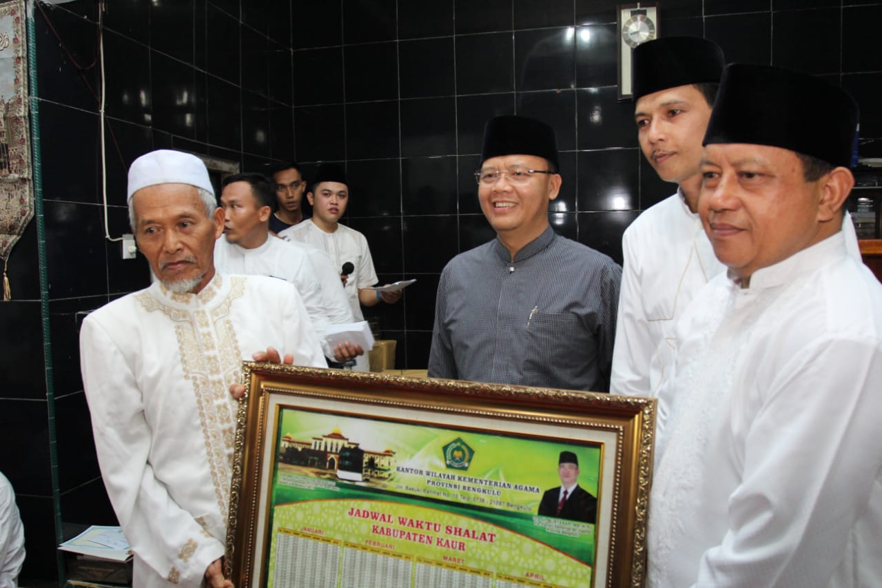 Gubernur Bengkulu Serukan Pesan Damai di Bulan Ramadhan, Saat Sapa Masyarakat Kaur