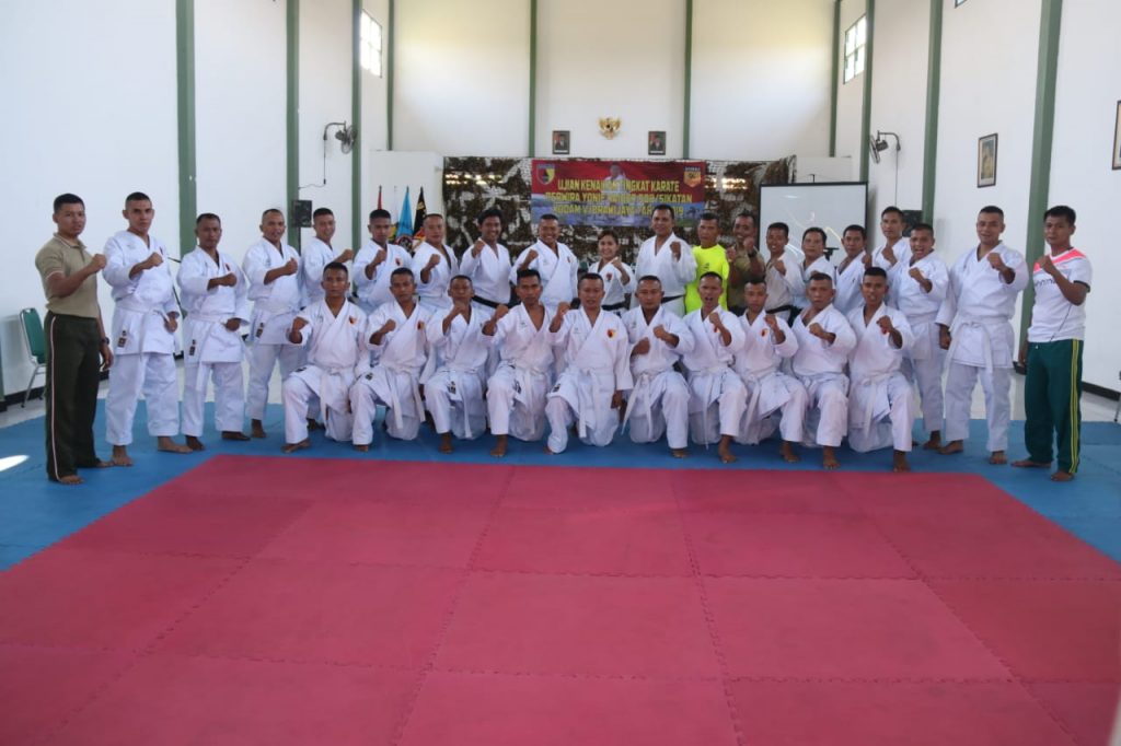 Hendak Naik Tingkat, Kemampuan Karate Perwira Yonif Raider 500/Sikatan Diuji