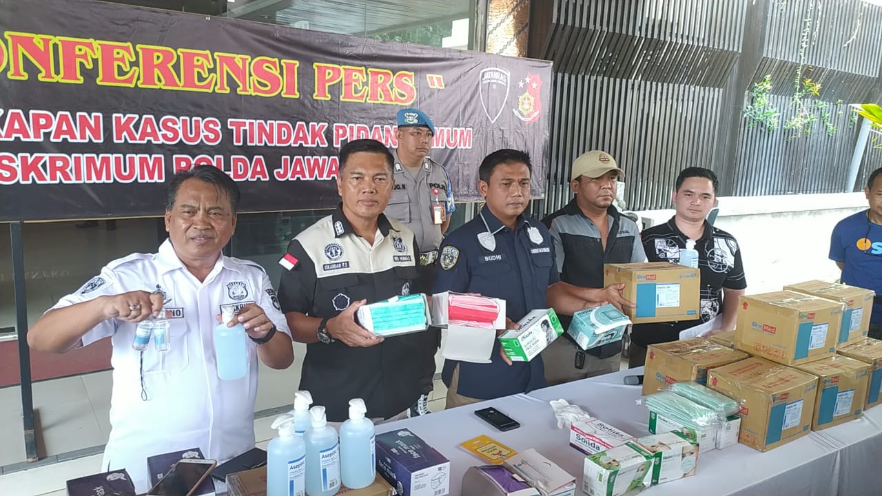 GUDANG PENIMBUN MASKER KEMBALI DIBONGKAR GUDANG PENIMBUN MASKER KEMBALI DIBONGKAR