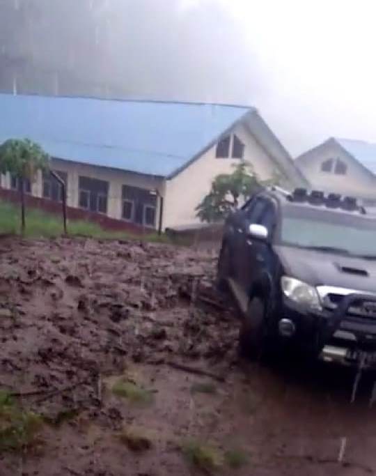 Banjir Lumpur di Dukuh Sigemplong, Akibat Hujan Deras