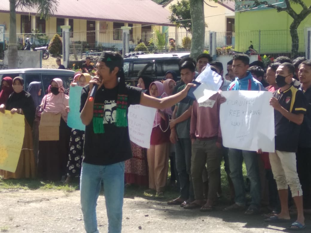Warga Kampung Kuala I Minta Camat Berhentikan Reje dan RGM