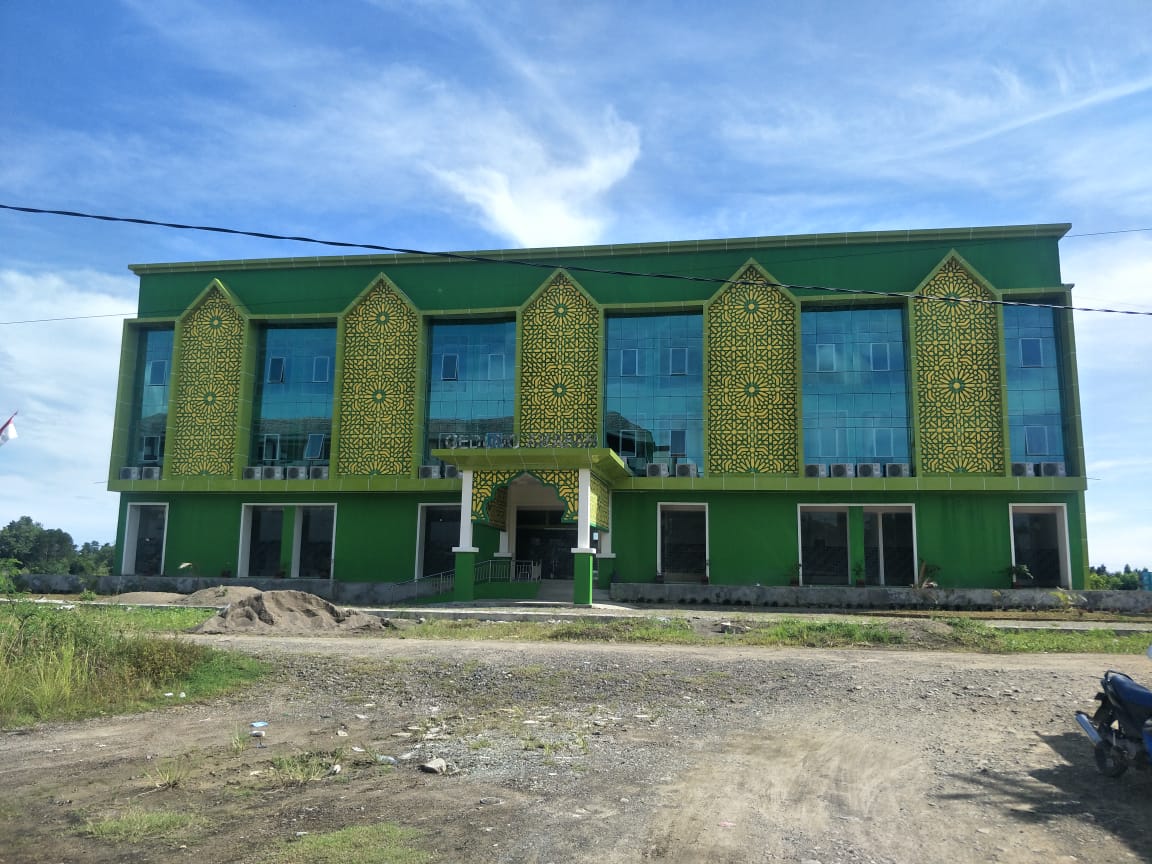 Bangunan Asrama Haji Mamuju Rawan Amblas