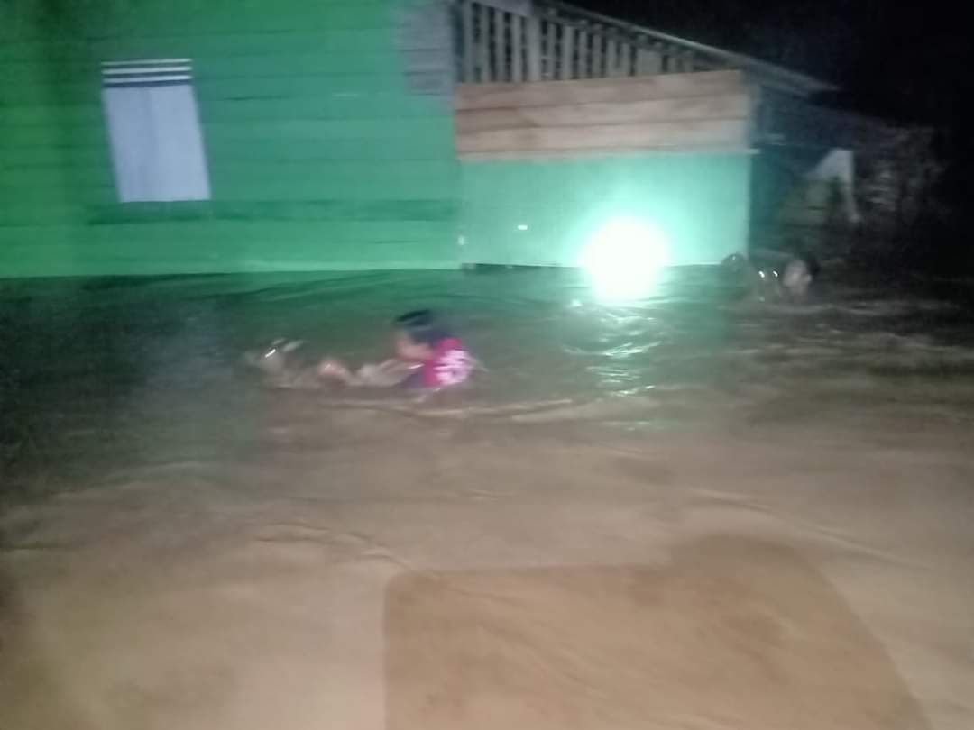 BREAKINGNEWS : Sungai Lawe Uning Meluap, Puluhan Rumah Warga Di Agara Terendam Banjir