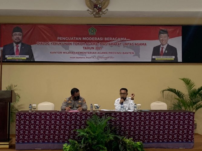 Bidkum Polda Banten Jadi Narasumber dalam Dialog Kerukunan Tokoh Agama/Masyarakat Lintas Agama