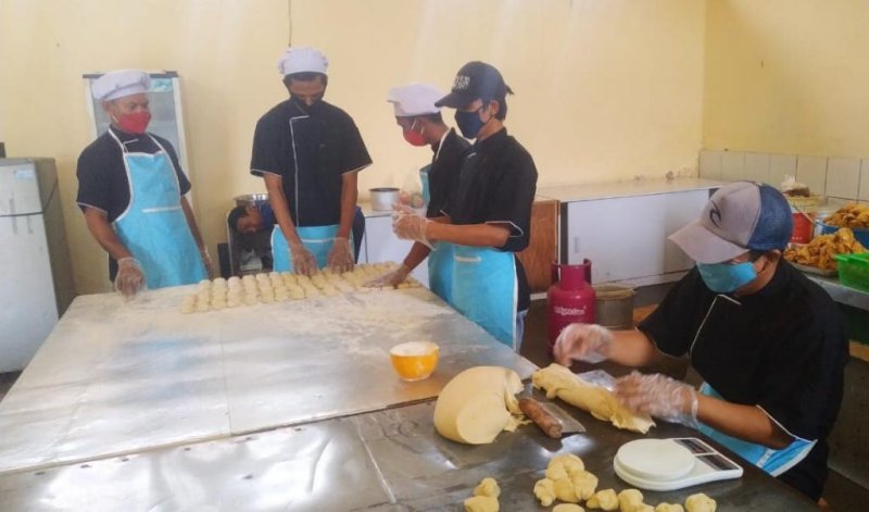Saingi J.CO Donut, Warga Binaan Lapas Pemuda Kelas IIA Tangerang Produksi Jape Donut