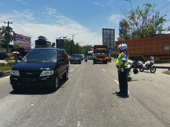 Antisipasi Kemacetan, Sat Lantas Polres Kampar Lakukan Pengamanan di SPBU