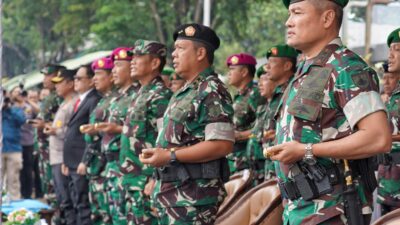 Pangdam IV/Diponegoro Hadiri Pelepasan Satgas Yonif 407/Padma Kusuma Oleh Panglima TNI