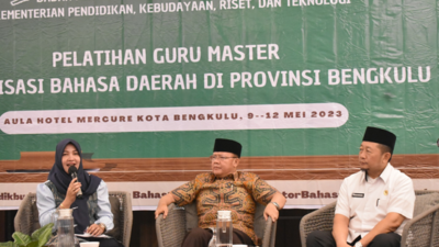 Gubernur Bengkulu Ajak Para Guru Master Untuk Mendukung Penuh Revitalisasi Bahasa Daerah
