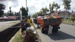 Gerak Cepat, Dinas Lingkungan Hidup Bersihkan Kota Lubuk Basung Dari Sampah