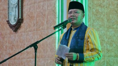 Safari Ramadhan 1445 H Pemprov Bengkulu, Gubernur Rohidin Serahkan Hibah untuk Masjid Al-Falah Lebong