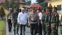 Bupati Hamsuardi Dampingi Kapolres AKBP Agung Tribawanto, Pimpin Apel Gelar Pasukan Ketupat Singgalang