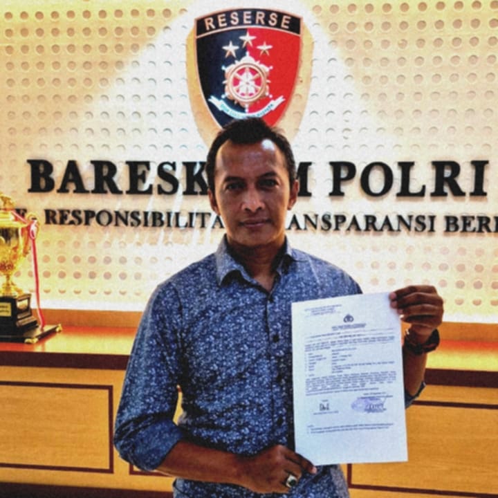 Foto Diduga Sebar Hoaks dan Gunakan Dokumen Palsu Yudhistira Ngaku Ketua IWO Padahal Dirikan WWO — PP IWO Desak Penegakan Hukum Tegas – “Hoaks dan Pemalsuan Dokumen: IWO Desak Polisi Tangkap Yudhistira” | Hukum & Kriminal | inews.network